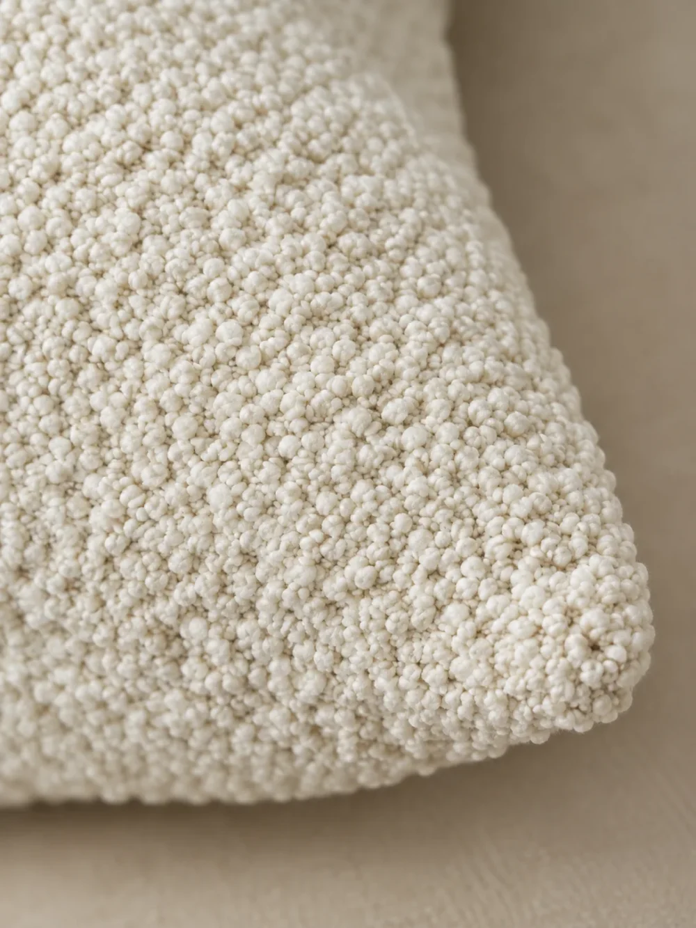 Moor Loop Cushion Cover in Chalk, close-up of the weave and edge